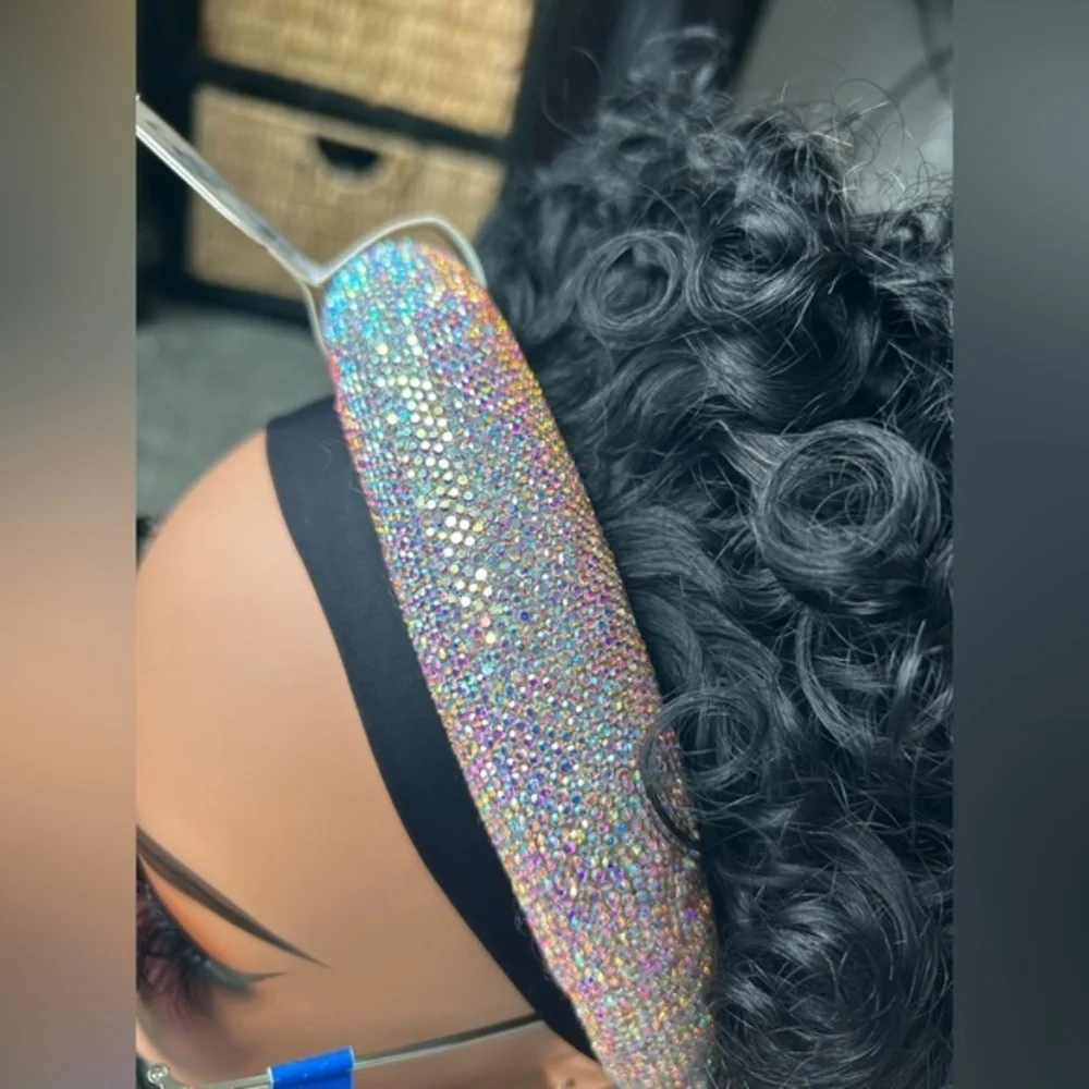 ✨ NWT Elegant Crystal Embellished Headband